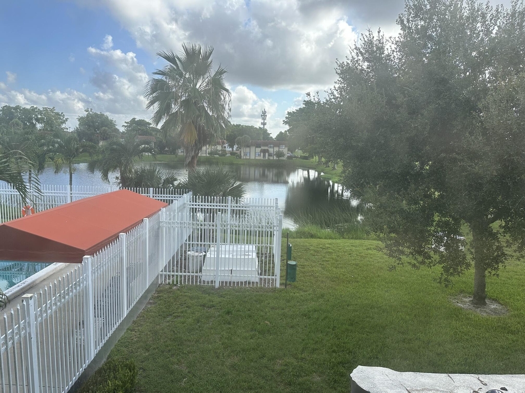 10019 Nw 4th Street - Photo 7