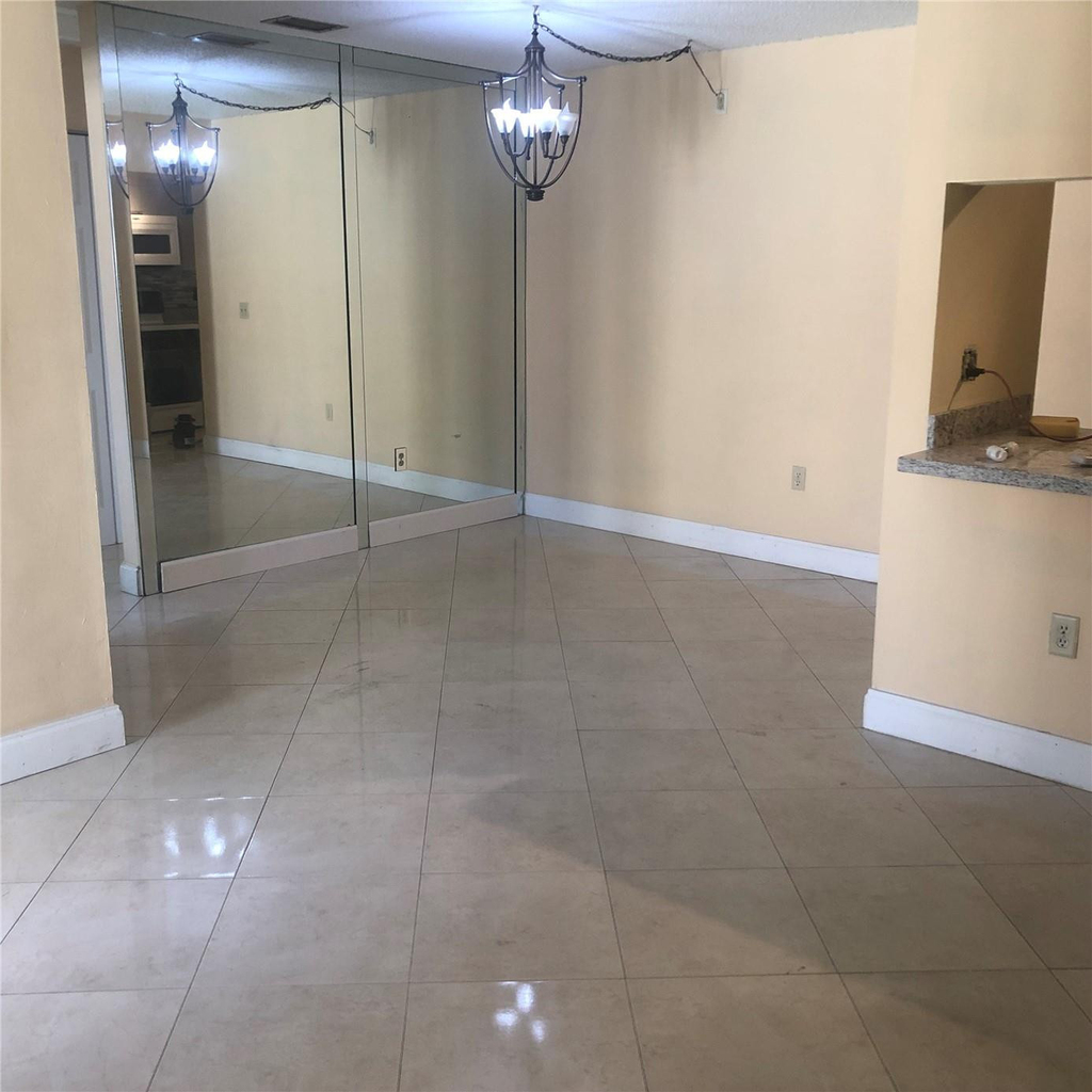 10019 Nw 4th Street - Photo 4