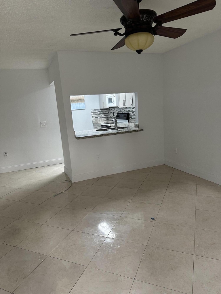 10019 Nw 4th Street - Photo 9