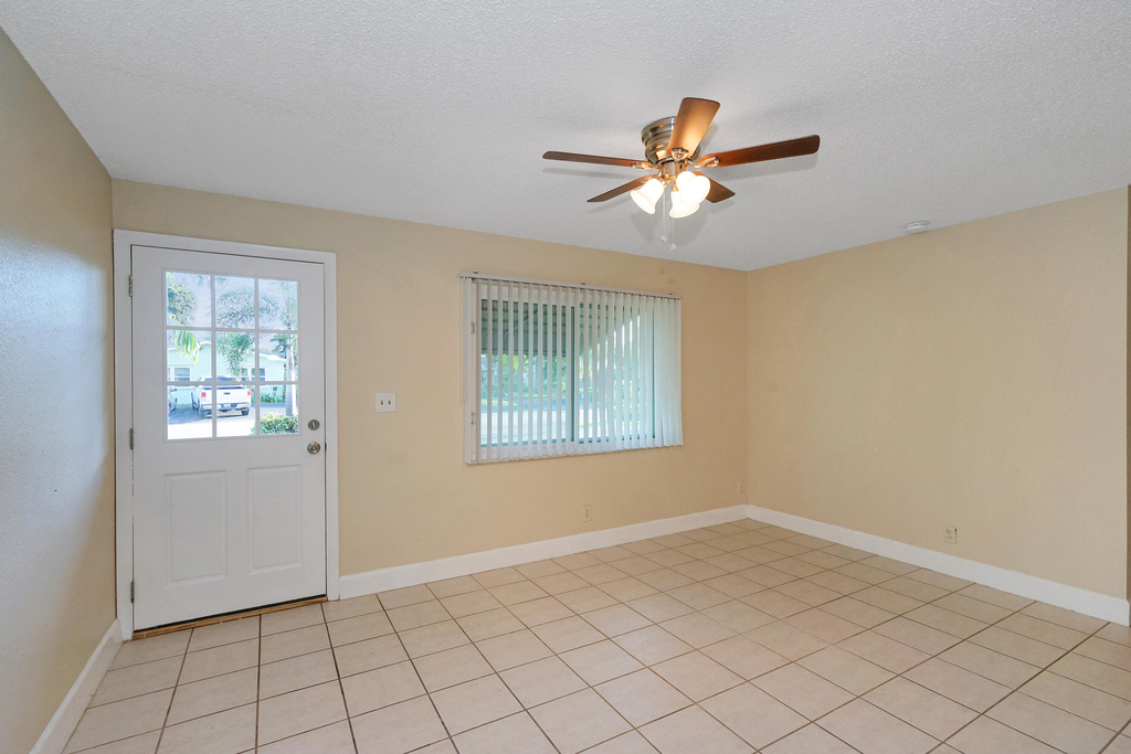 2716 Sw 46th Street - Photo 8