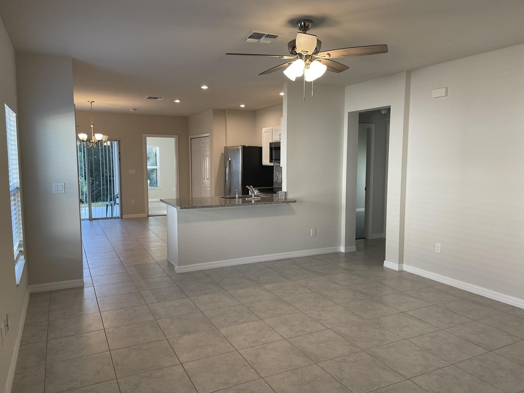 3368 N Park Drive - Photo 4