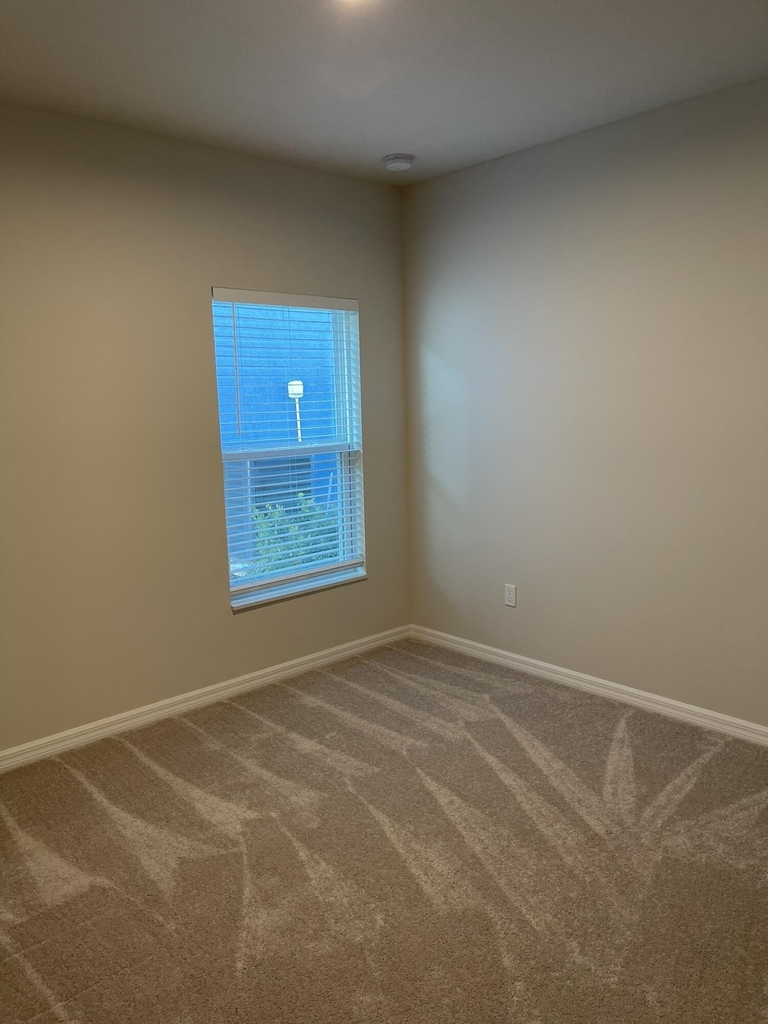 3368 N Park Drive - Photo 13