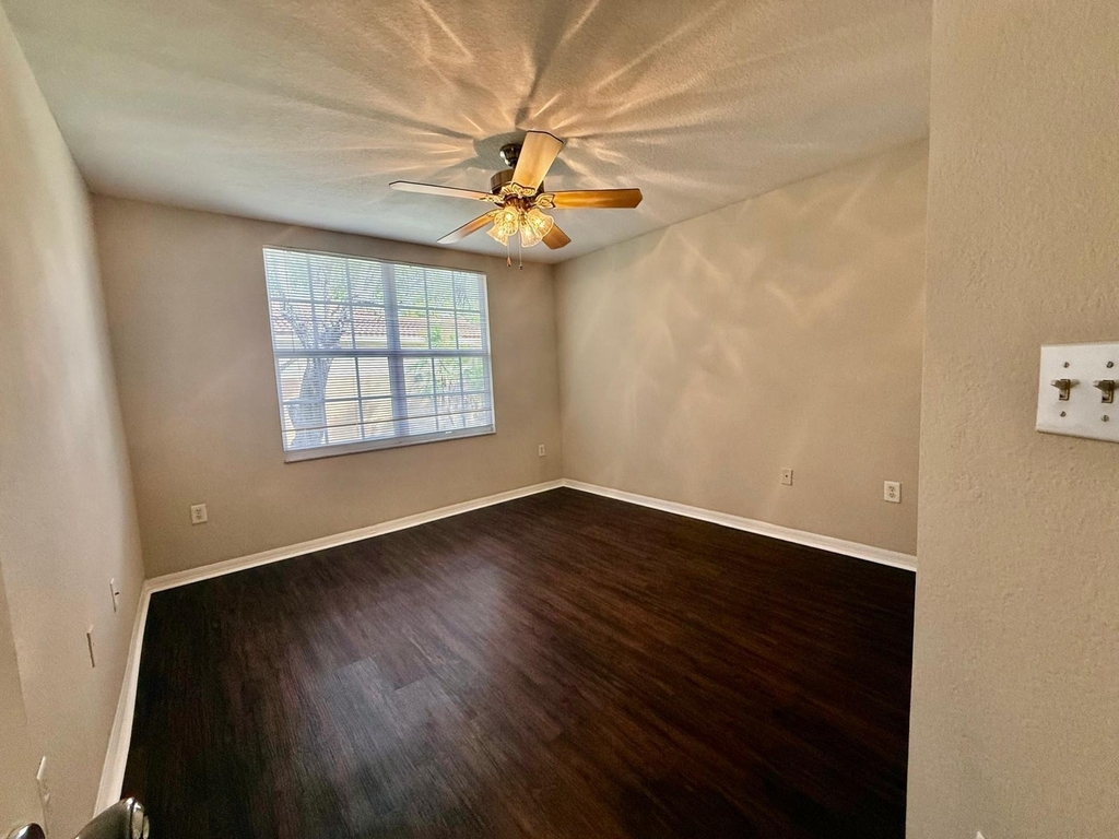 15135 Michelangelo Boulevard - Photo 7