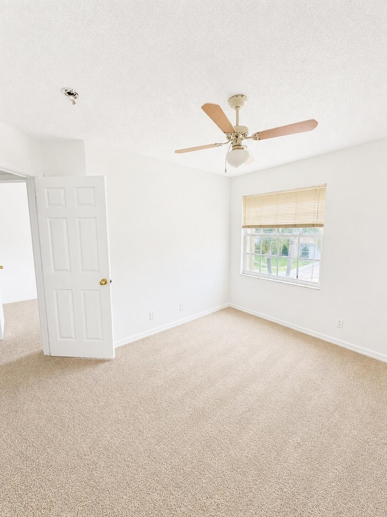 111 Fox Meadow Run - Photo 7