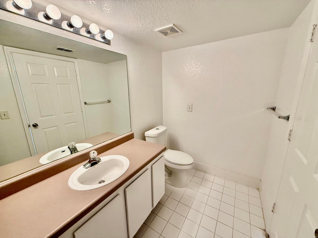 181 Sw Palm Drive - Photo 10