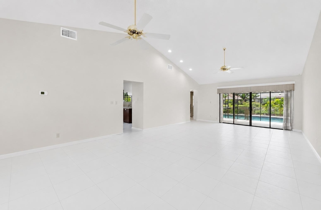 5055 Nw 89th Way - Photo 4