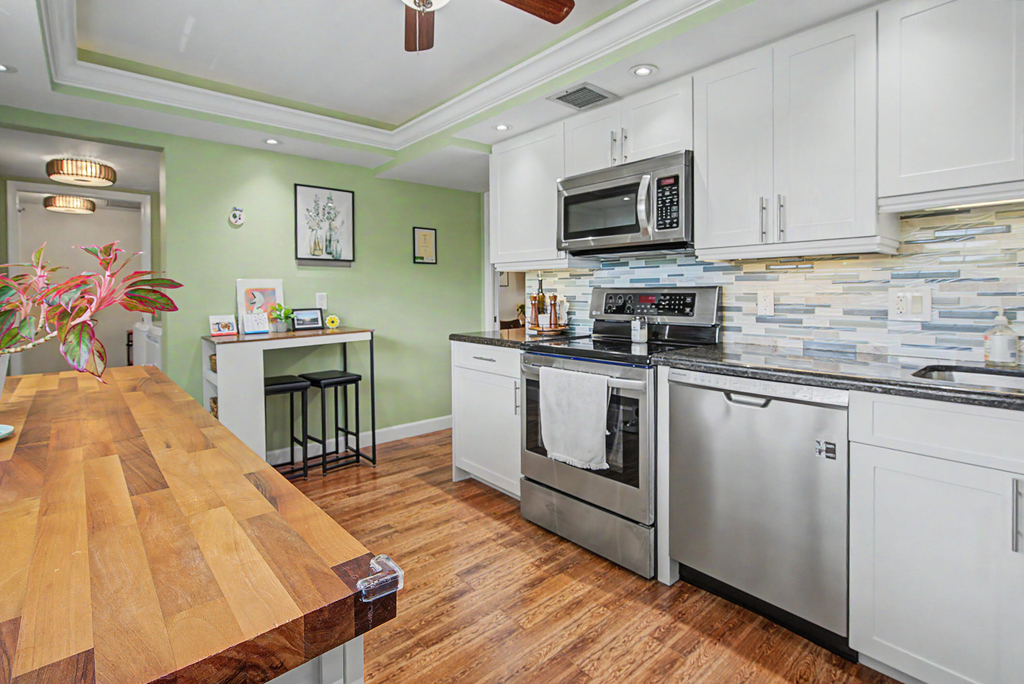 3930 Oaks Clubhouse Drive - Photo 12