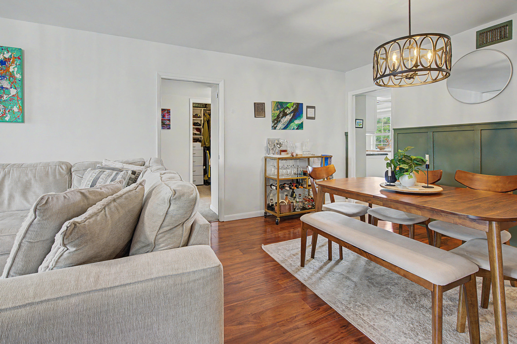 3930 Oaks Clubhouse Drive - Photo 6