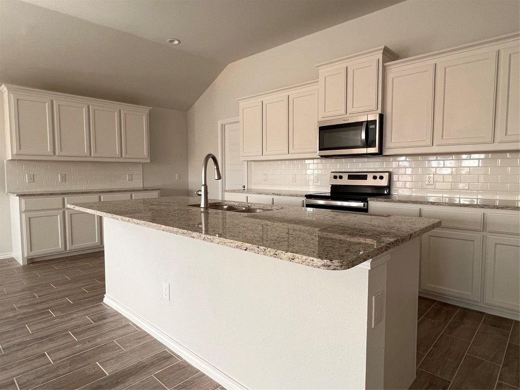 5744 Brookville Drive - Photo 6