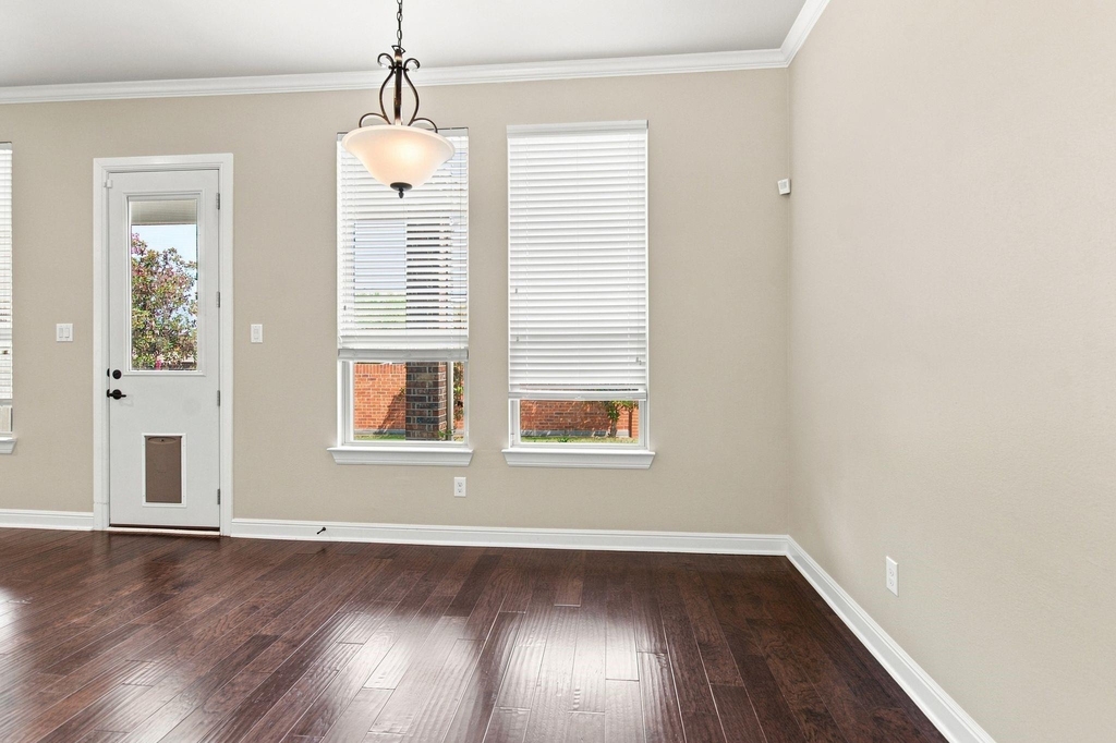 1819 Park Highland Way - Photo 14