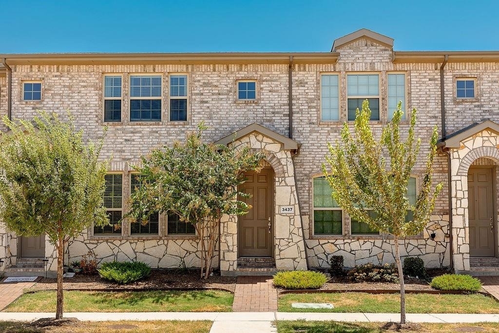 3437 Solana Circle - Photo 0
