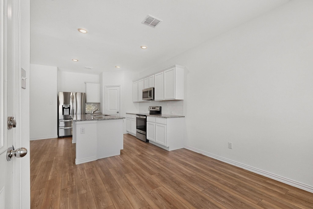 11609 Silver Queen Drive - Photo 9