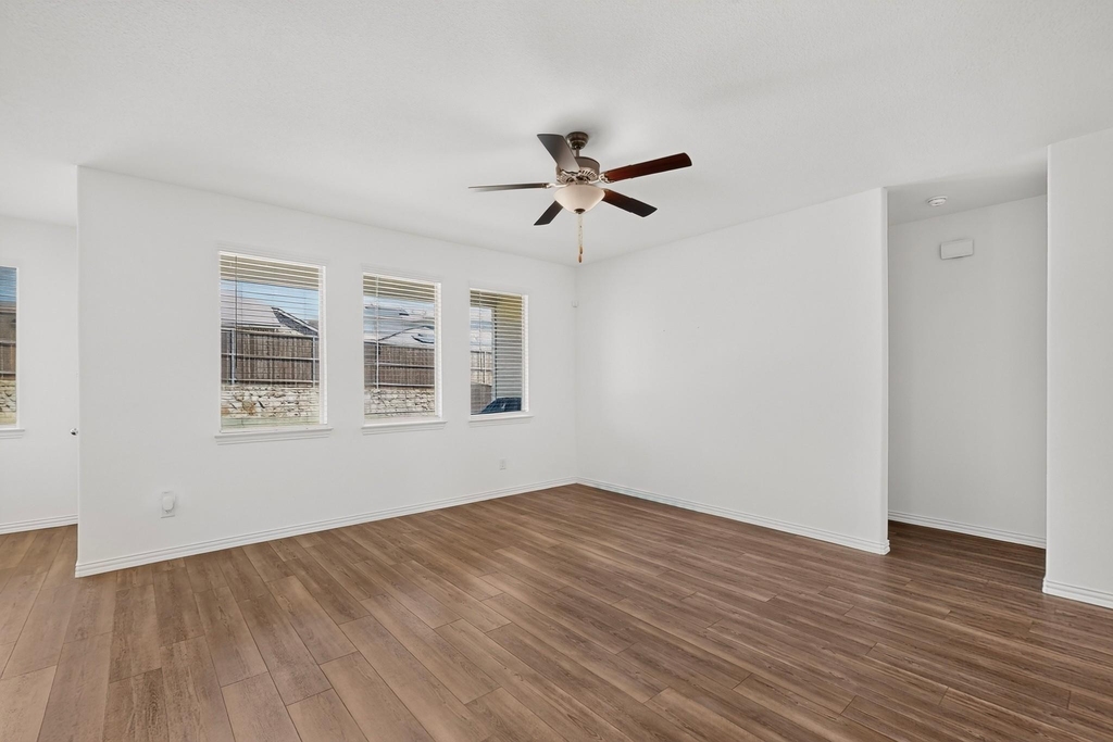 11609 Silver Queen Drive - Photo 3