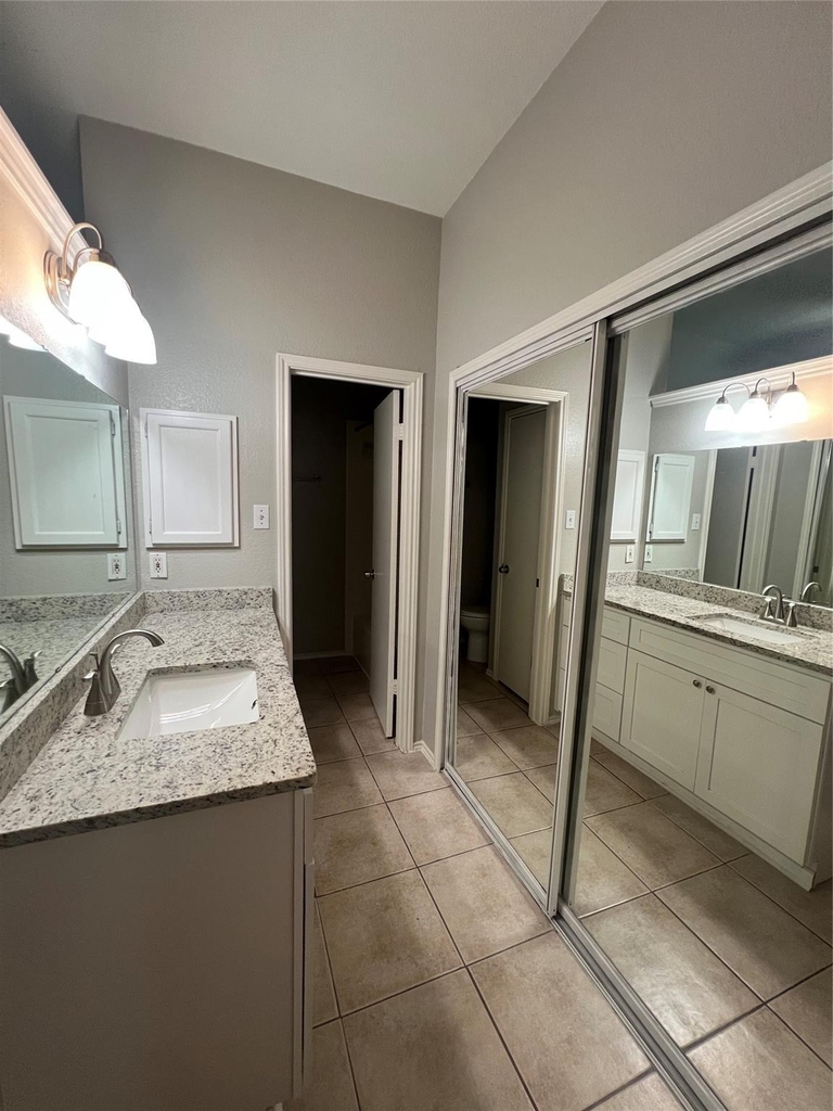 1001 Stableway Lane - Photo 5