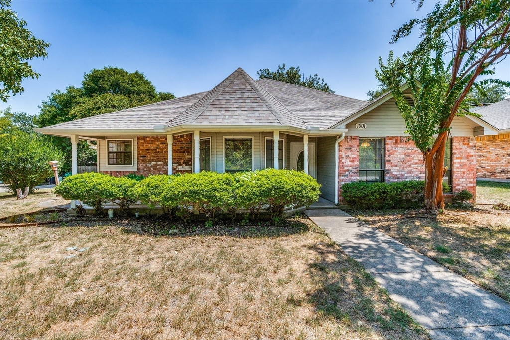 1001 Jorgenson Road - Photo 3