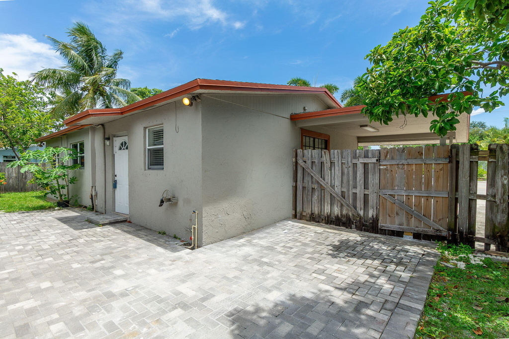 2831 N Seacrest Boulevard - Photo 27