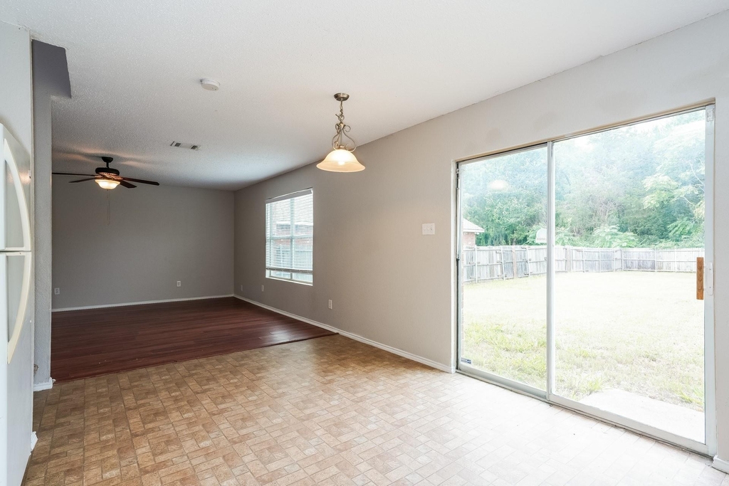 3356 Mojave Drive - Photo 4