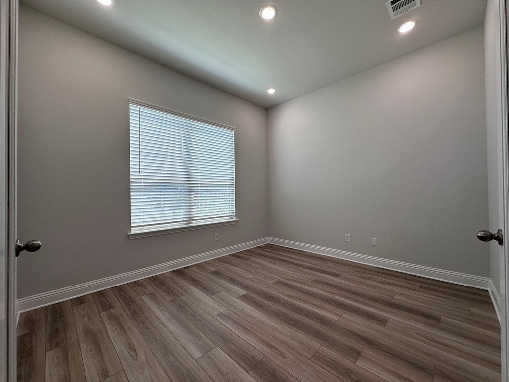 7017 Sunset Boulevard - Photo 3