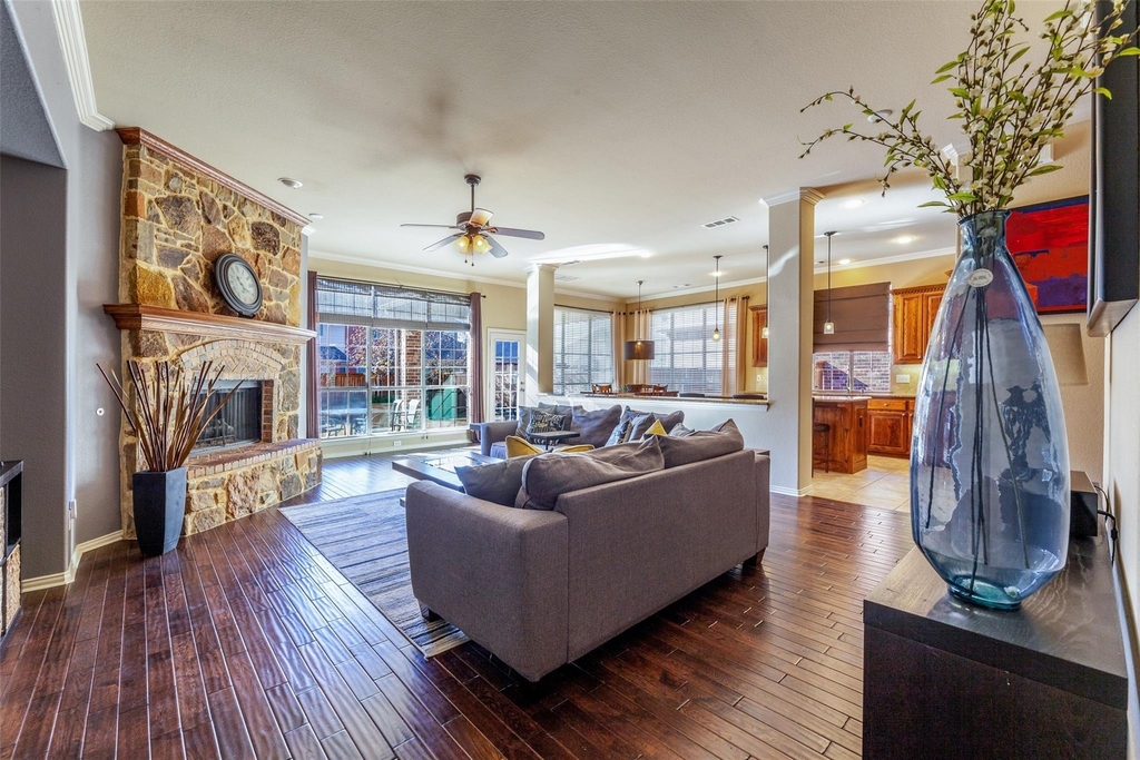 920 Fannin Drive - Photo 10