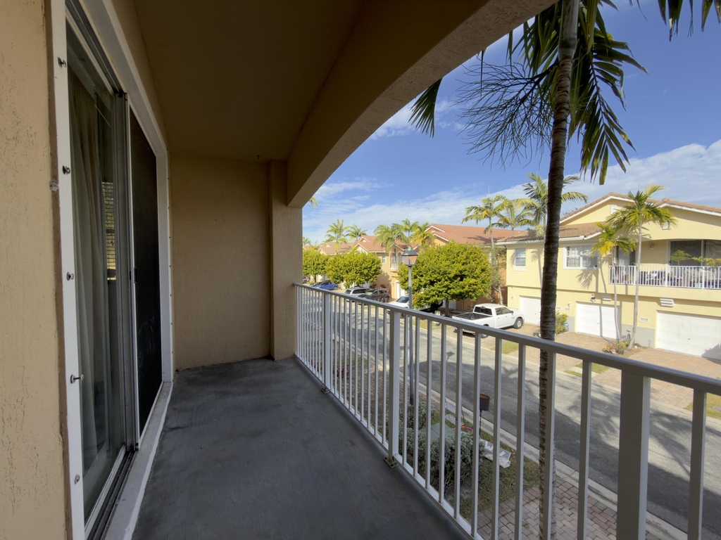 1712 Carvelle Drive - Photo 8