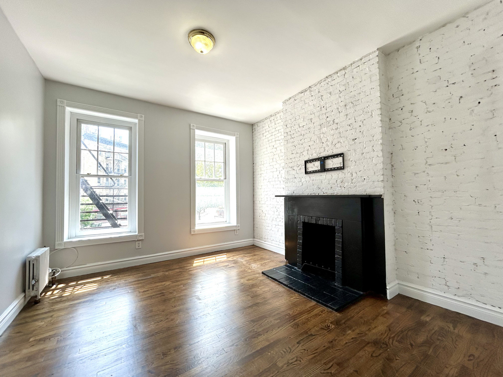 Leroy & Hudson St - Photo 2