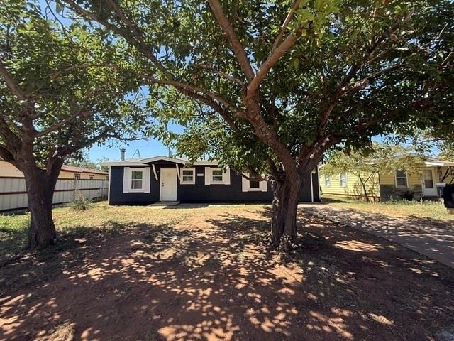 5225 Encino Road - Photo 1