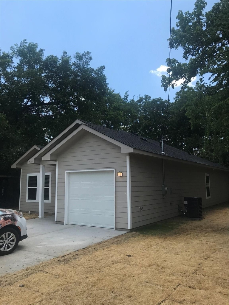1719 Park Street - Photo 19