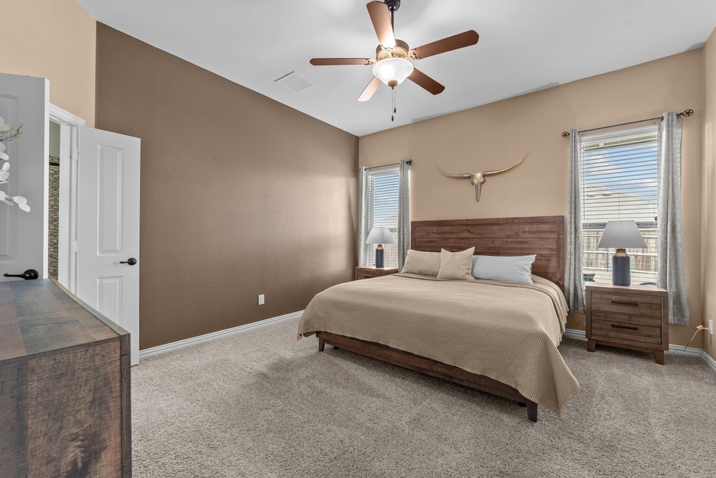 910 Black Hawk Drive - Photo 10