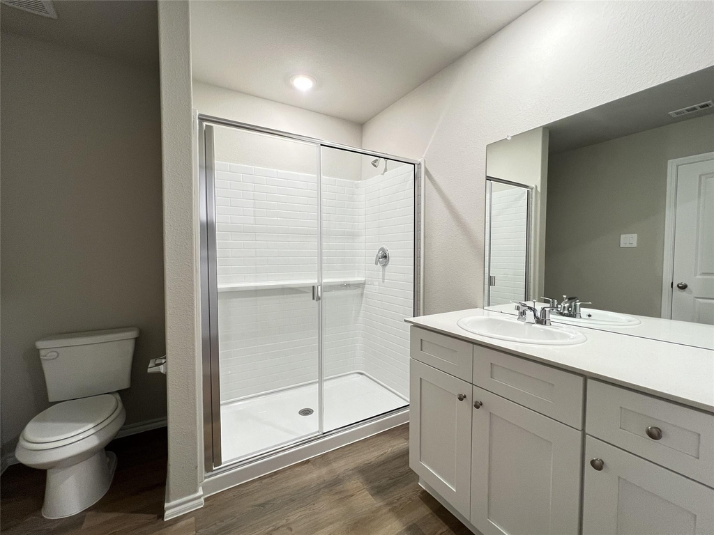 5557 Rollins Drive - Photo 9
