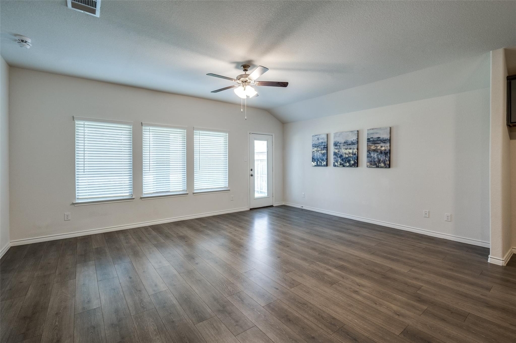 6409 Windsor Lane - Photo 4