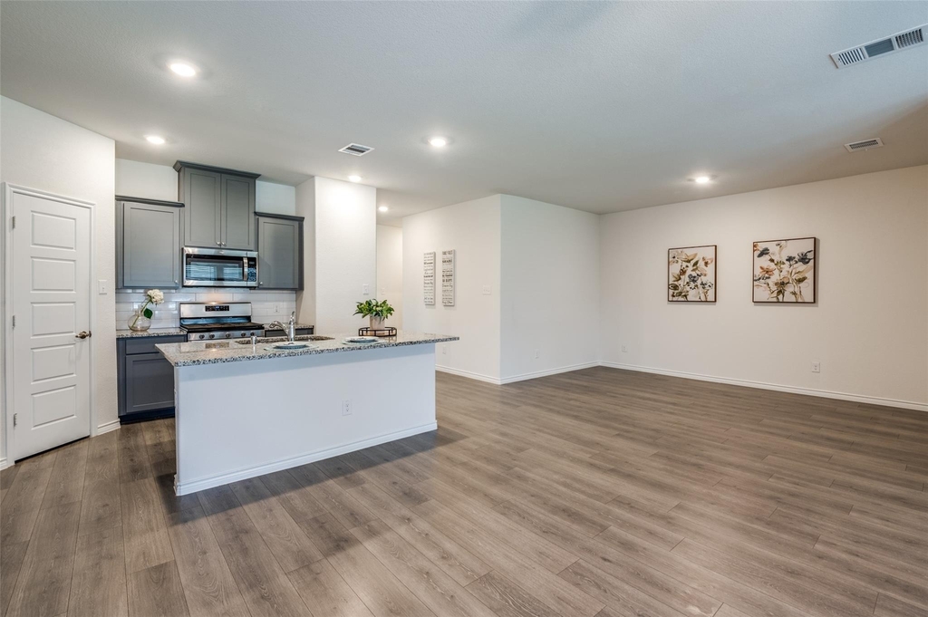 6409 Windsor Lane - Photo 8