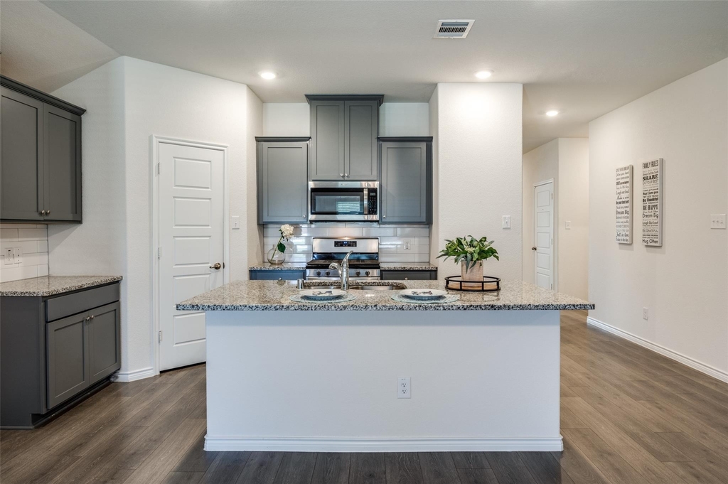 6409 Windsor Lane - Photo 9