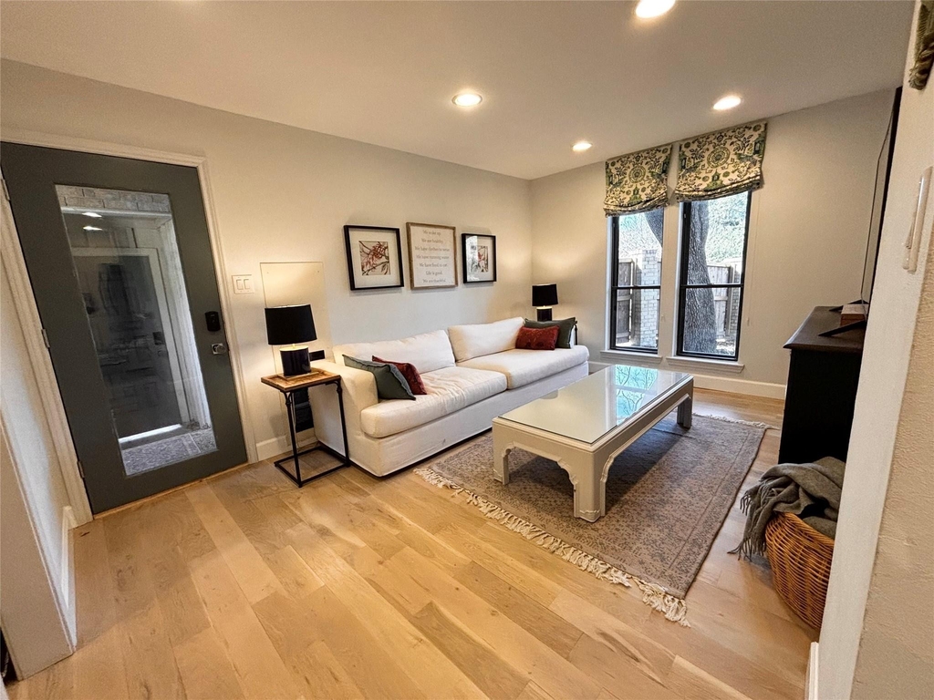 3701 Hulen Park Drive - Photo 3