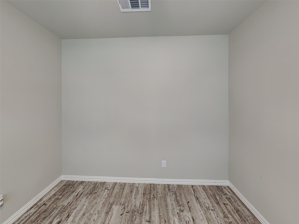 5533 Baker Creek Road - Photo 12