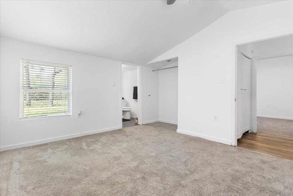 2635 Carpenter Avenue - Photo 11