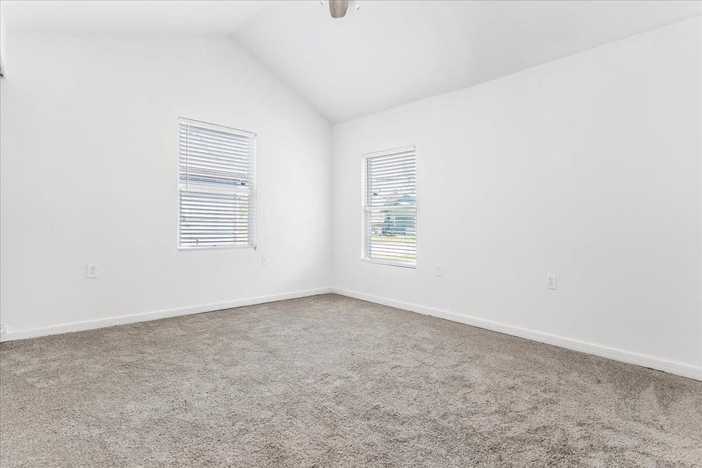 2635 Carpenter Avenue - Photo 13