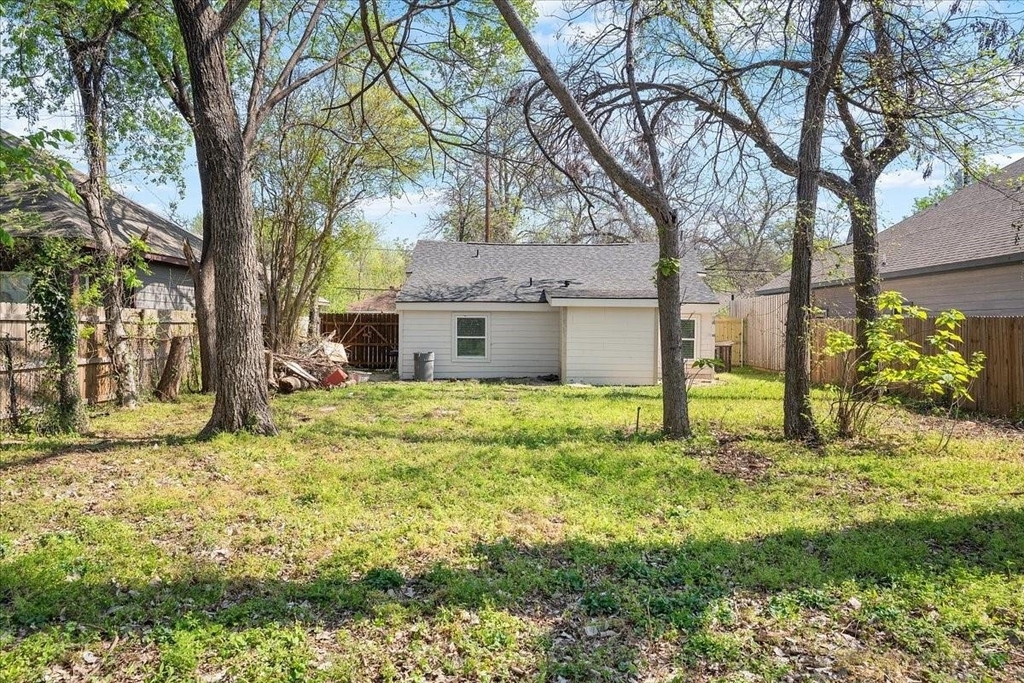 2635 Carpenter Avenue - Photo 18