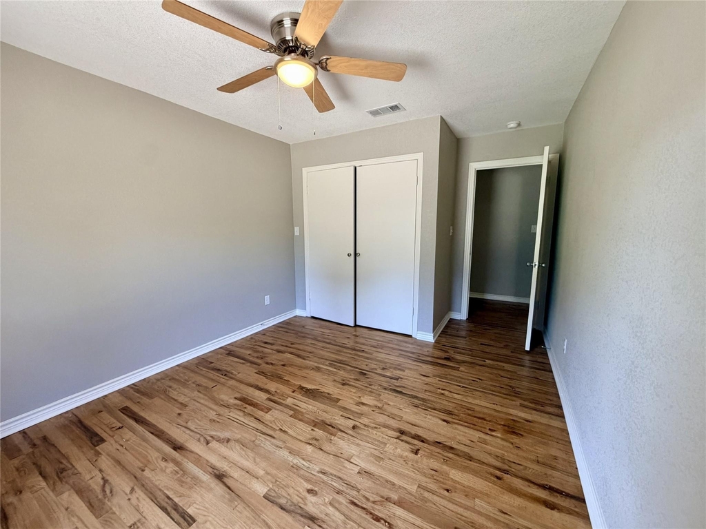 2922 College Circle - Photo 1