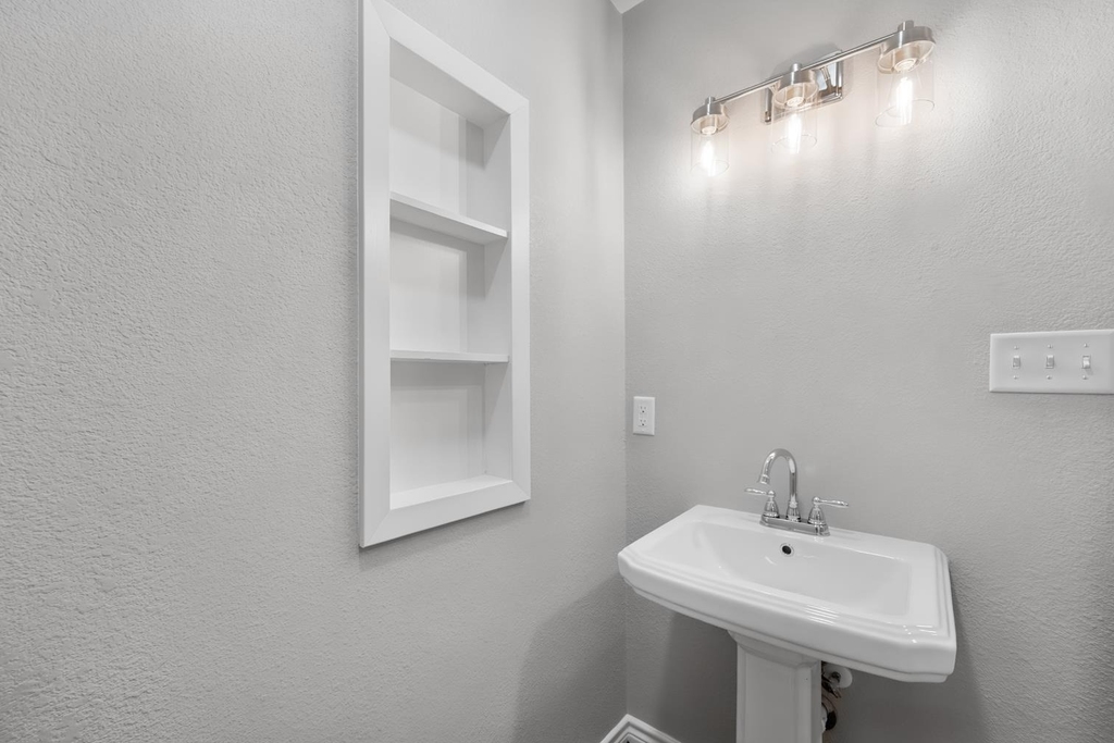 2922 College Circle - Photo 20