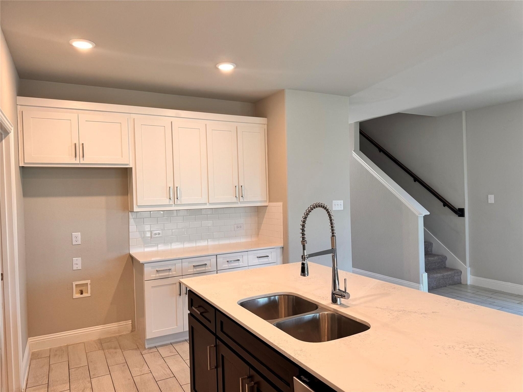 804 Sicily Boulevard - Photo 16