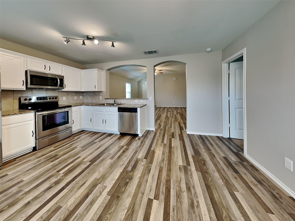 3085 Seth Lane - Photo 5