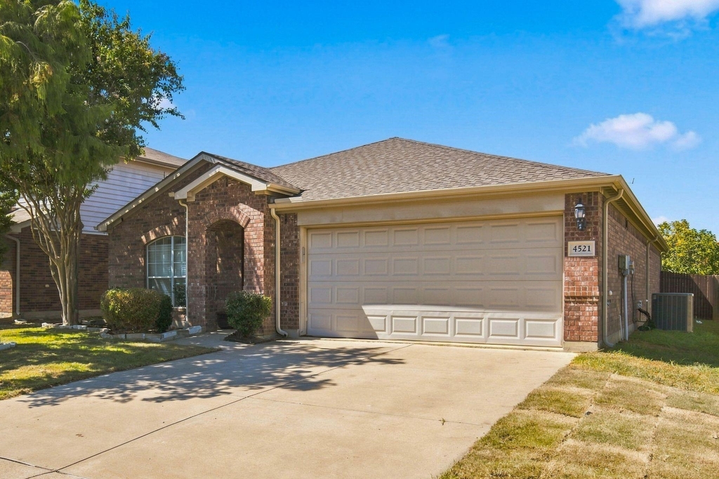 4521 Sheldon Trail - Photo 1