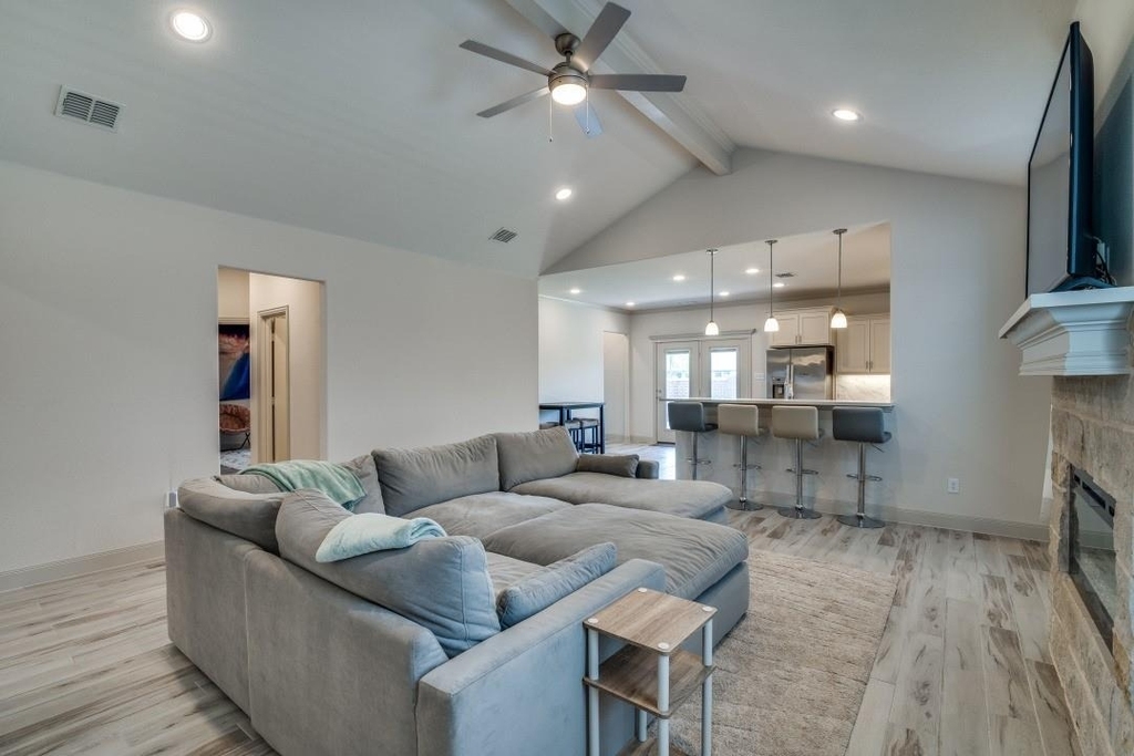 248 Braves Way - Photo 4
