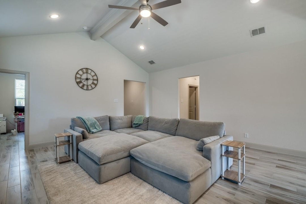 248 Braves Way - Photo 3