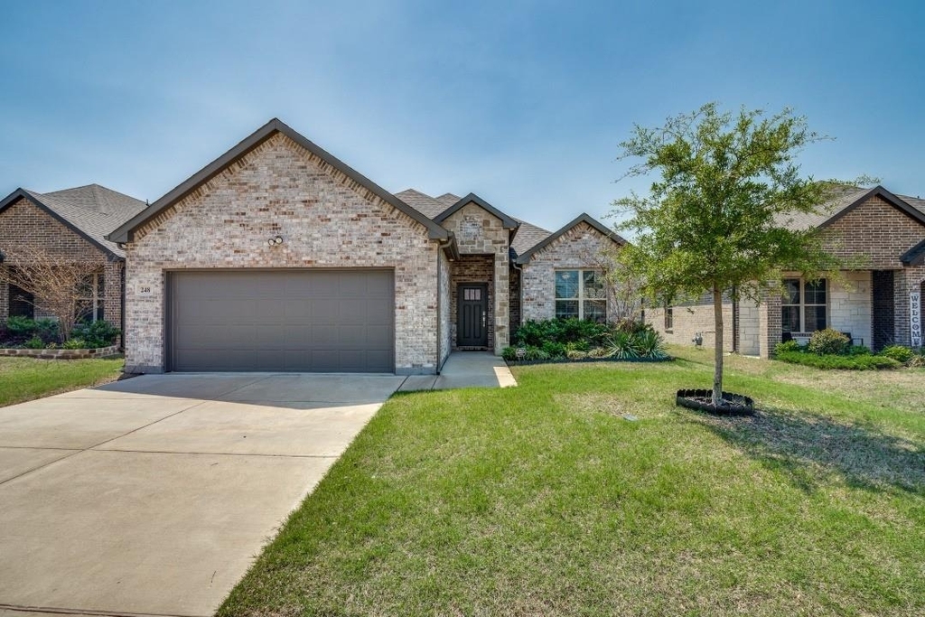 248 Braves Way - Photo 1