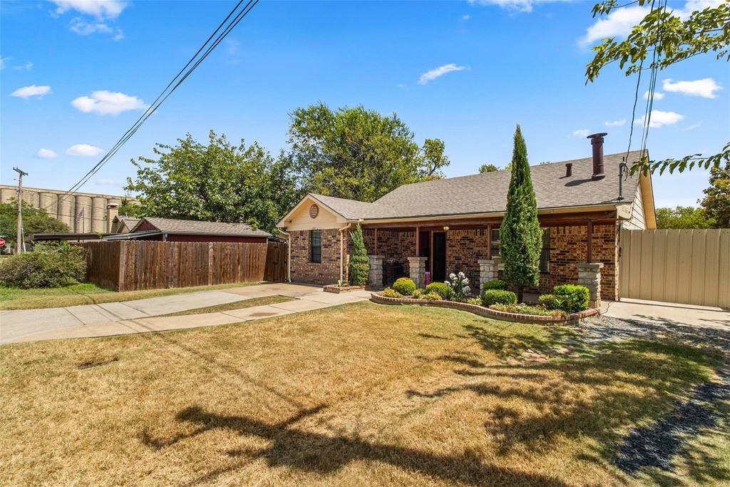 207 Washington Avenue - Photo 1