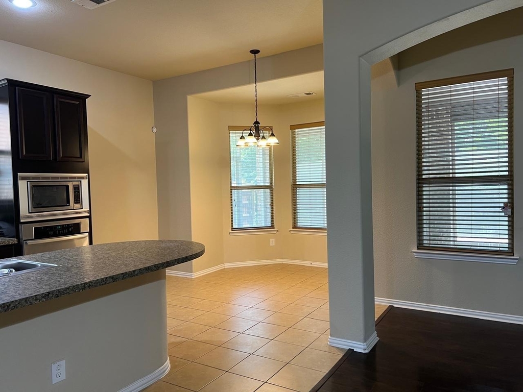5104 Kestrel Drive - Photo 11
