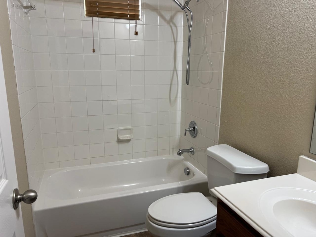 5104 Kestrel Drive - Photo 18