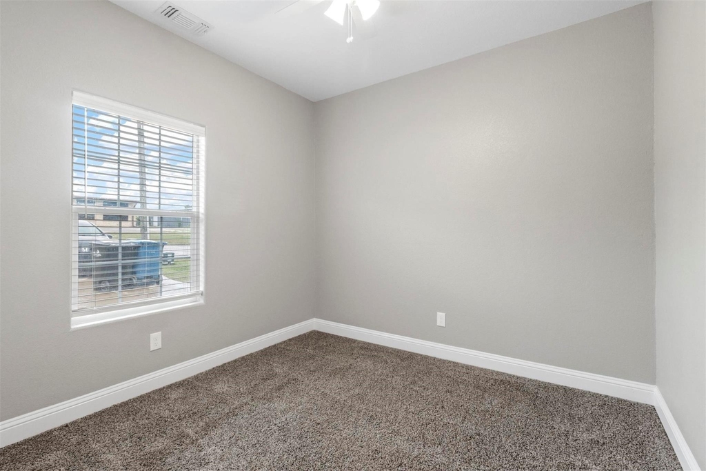 426 W Coffin Street - Photo 8