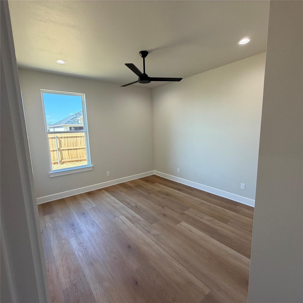 7802 Enderby Lane - Photo 13